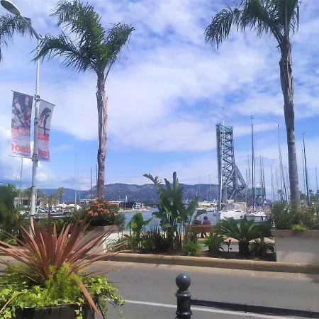 T2 Sur La Seyne-sur-Mer